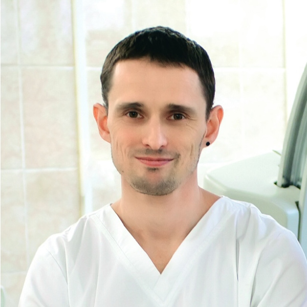 Павел Генов