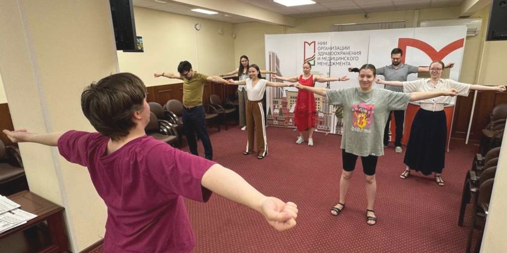 Совет молодых специалистов провел первую спортивную гимнастику
