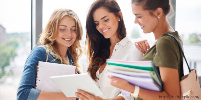 «Золотая астра» вручена лучшим педагогам столицы