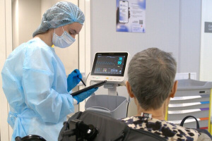 Гериатрические бригады в отделениях неотложной помощи (Сингапур)