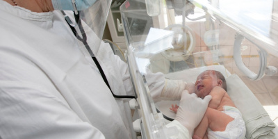 Родитель-наставник в отделении интенсивной терапии новорожденных