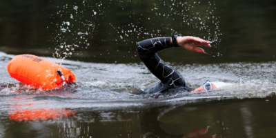 Реципиентка донорского сердца заняла первое место среди полупрофессиональных пловцов