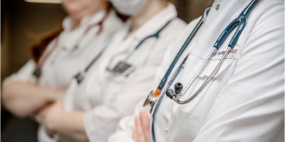 Мужчины-врачи готовы примерить роль наставника в большей степени, нежели женщины