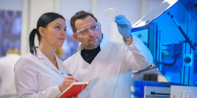 Статья о наставничестве в клинической микробиологии