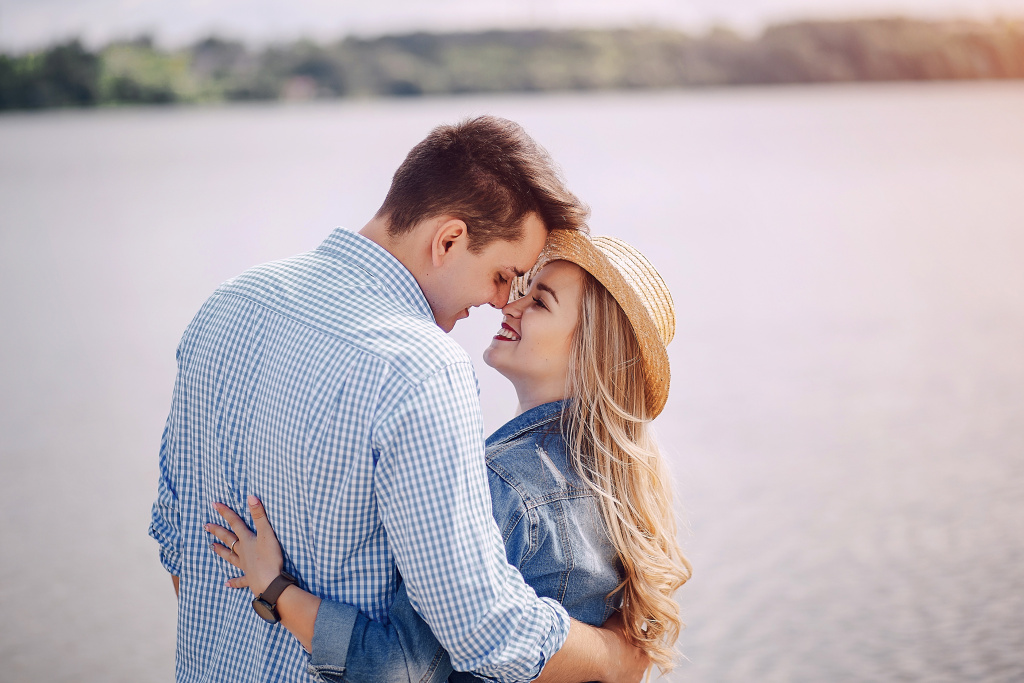 couple-near-water.jpg